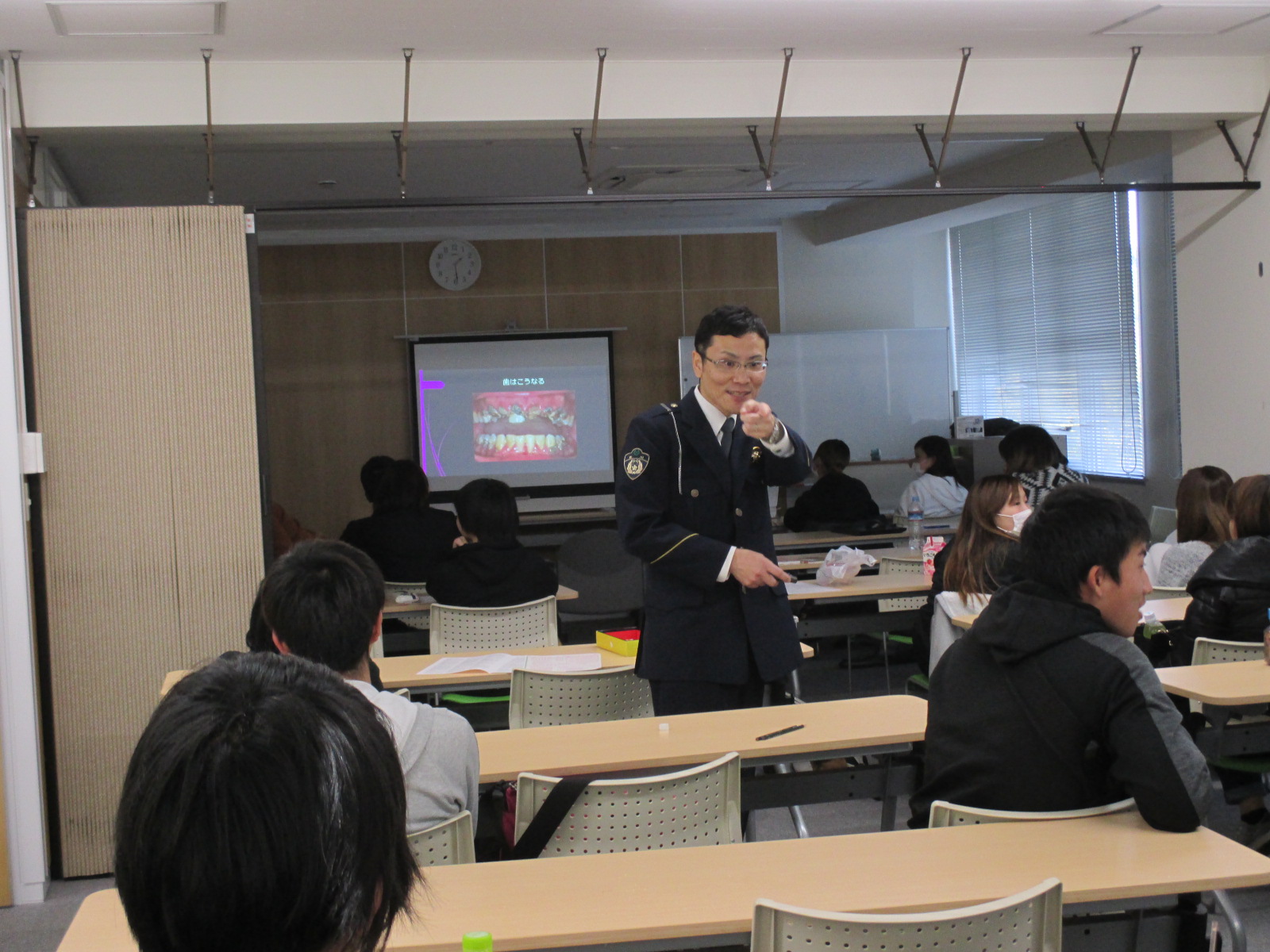 http://www.hchs.ed.jp/campus/takamatsu/images/12-15%20%E7%B7%8F%E5%90%88%E2%91%A2%E3%80%80021.JPG