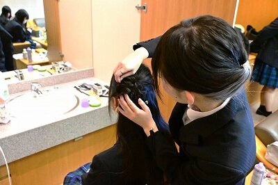 【高松】卒業生がヘアセットしてくれました✨