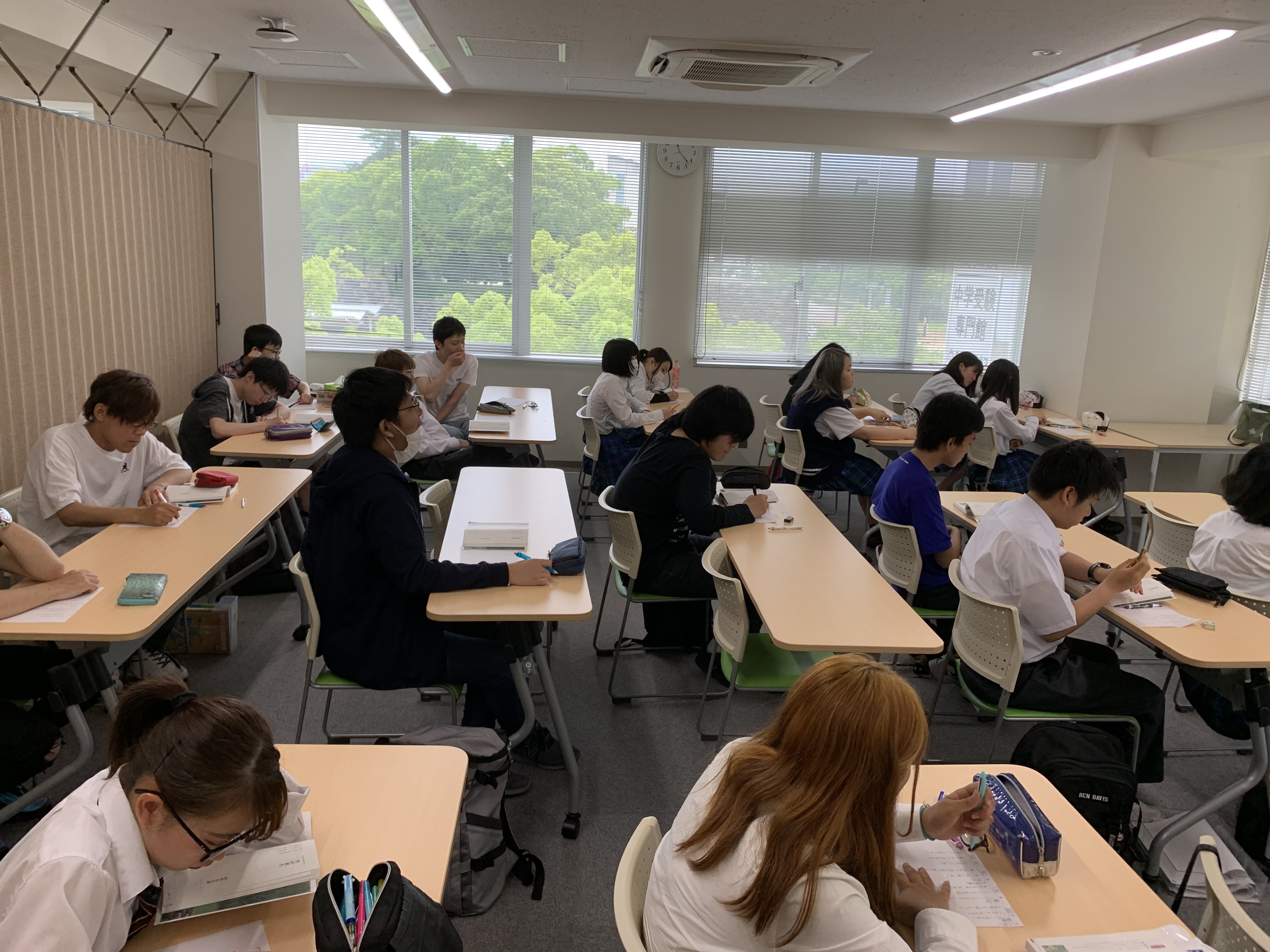 https://www.hchs.ed.jp/campus/takamatsu/images/6.14%E2%91%A1.JPG