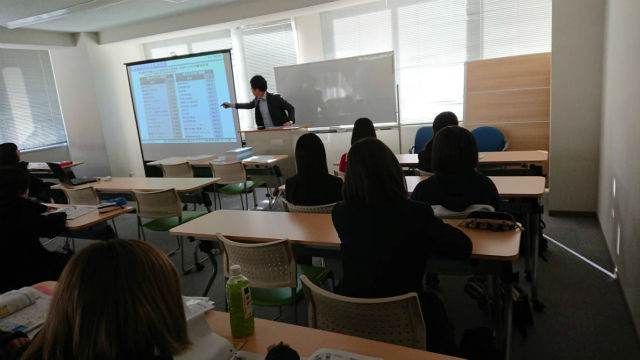 https://www.hchs.ed.jp/campus/takamatsu/images/s%E7%B7%8F%E5%90%88%E7%9A%84%E2%91%A1.jpg