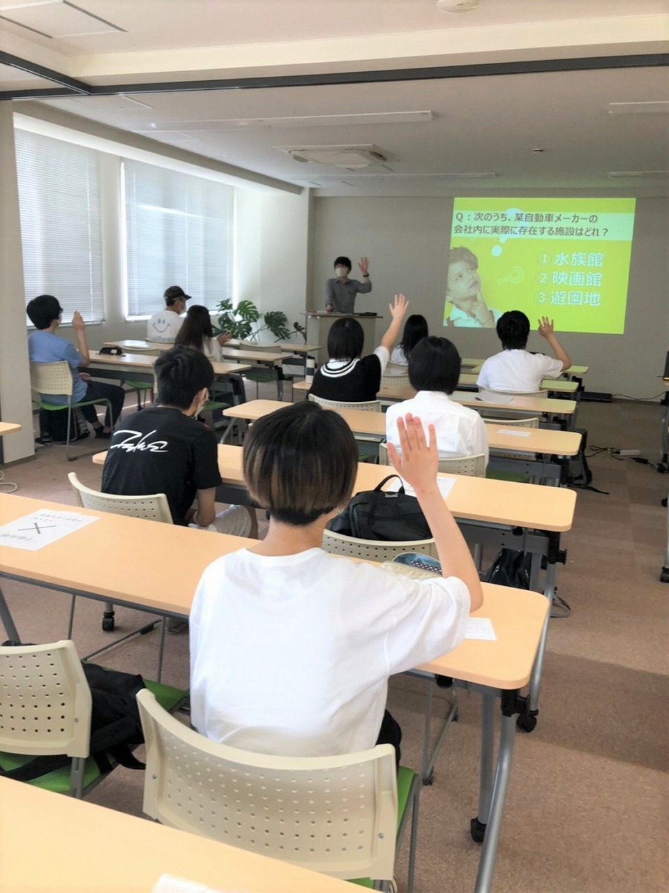 https://www.hchs.ed.jp/campus/takamatsu/images/s-0718%201%E5%B9%B4SC%E2%91%A1.jpg