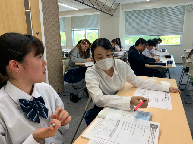 https://www.hchs.ed.jp/campus/takamatsu/images/s5.17%E8%8B%B1%E2%91%A0.jpg