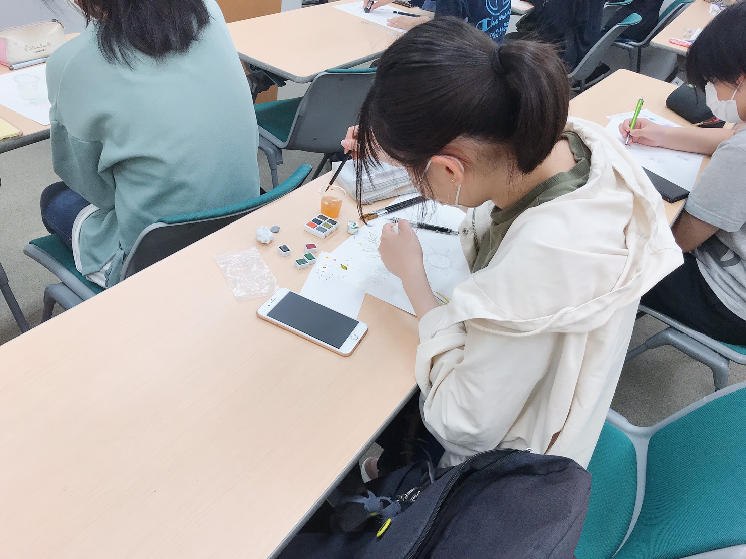 横浜 イラストデザインの授業風景 横浜校 通信制高校のヒューマンキャンパス高校